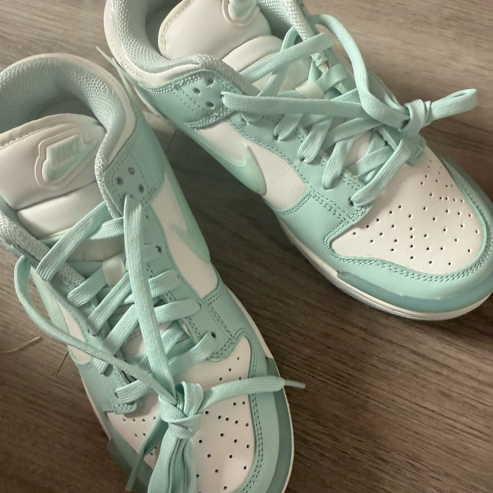 Nike Dunk Women's Fresh Jade Ice Tiffany Blue Sneakers size 8 (6.5M) - Picture 10 of 11